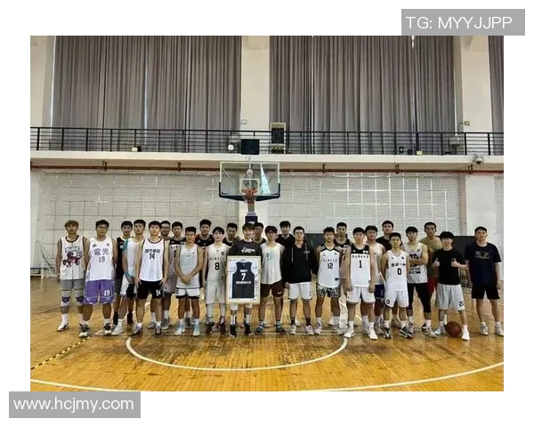 深圳篮球队在篮球团队协作排行榜中荣获第六名的佳绩引发关注